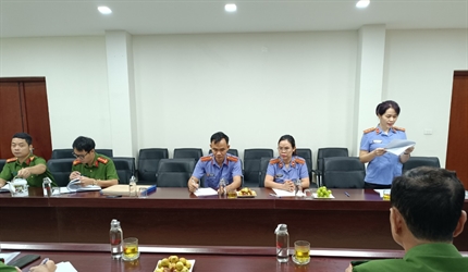 Viện KSND huyện Quốc Oai tiến hành kiểm sát trực tiếp việc tạm giữ, tạm...